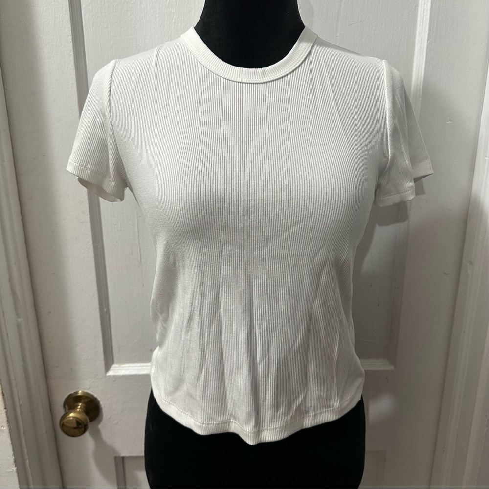 Olive & Oak White Fitted Short Sleeve Tee